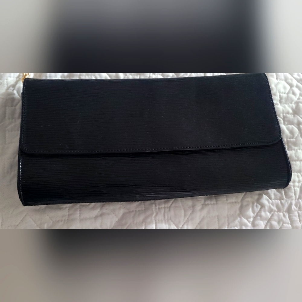 Tiffany & Fred clutch